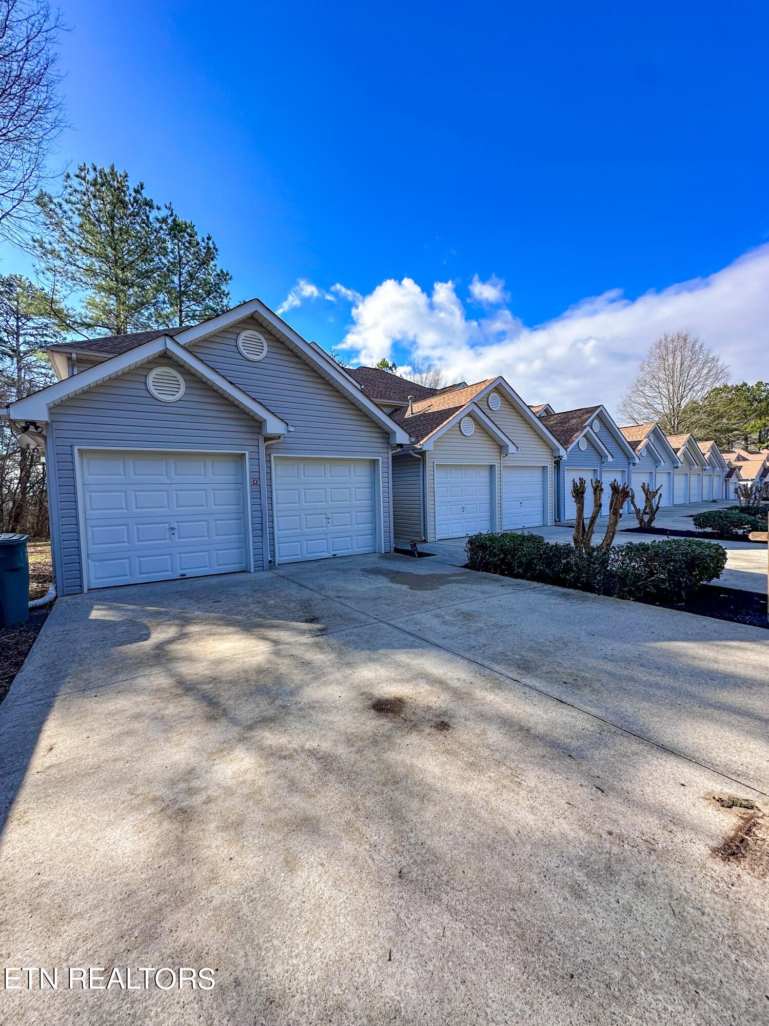 4180 Webb Road Chattanooga, TN 37416 - Photo 2 of 27 Gallery Image 2