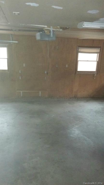 934 State Rd S-28-818 Elgin, SC 29045 - Photo 14 of 15 a view of a small space