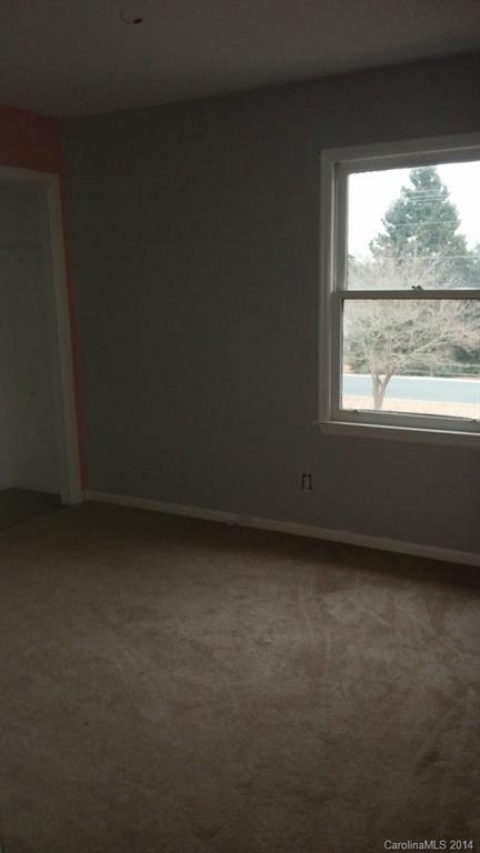 934 State Rd S-28-818 Elgin, SC 29045 - Photo 10 of 15 a view of a window in an empty room