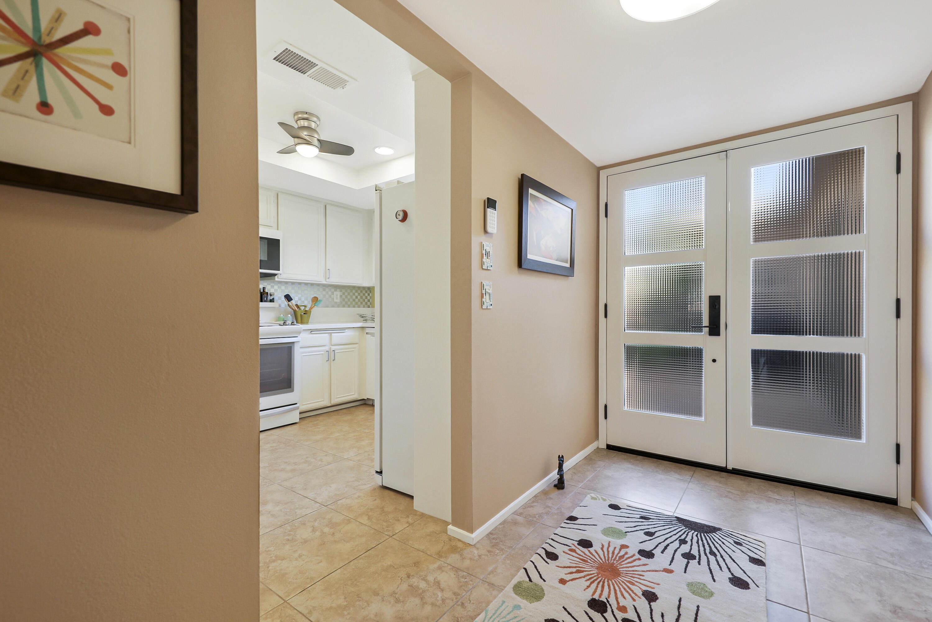 35 La Ronda Drive Rancho Mirage, CA 92270 - Photo 2 of 54 a view interior of a house and an empty room