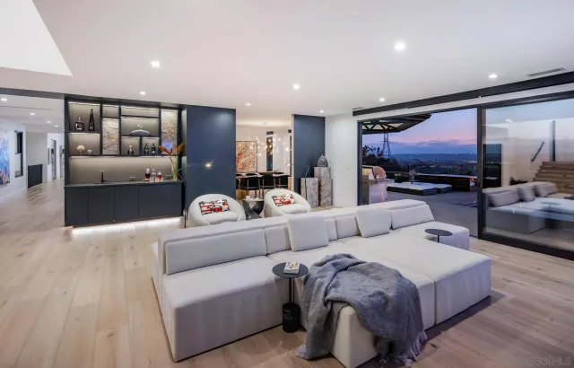 $7,650,000 | 3240 Piragua Street, Carlsbad, CA 92009