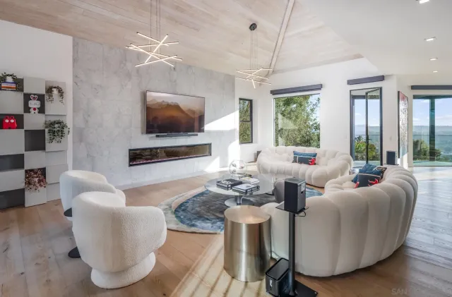 $7,650,000 | 3240 Piragua Street, Carlsbad, CA 92009