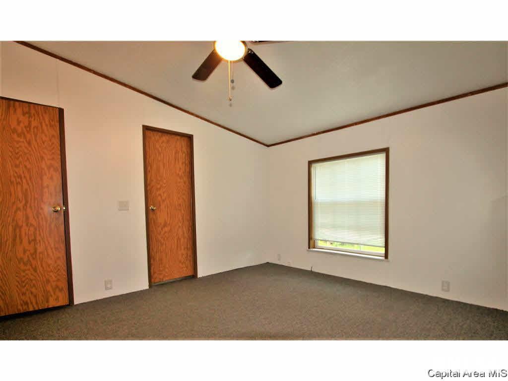 3725 North Peoria Road, Unit 58 Springfield, IL 62702 - Photo 9 of 16
