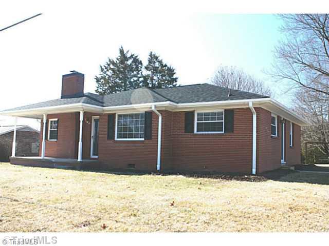 Exterior Front. Welcome Home to 942 S. Franklin Road!