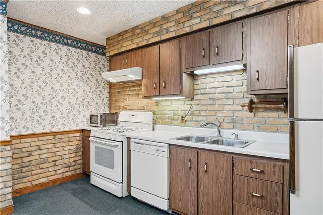 $225,000 | 229 Clifton Avenue, Pittsburgh, PA 15215