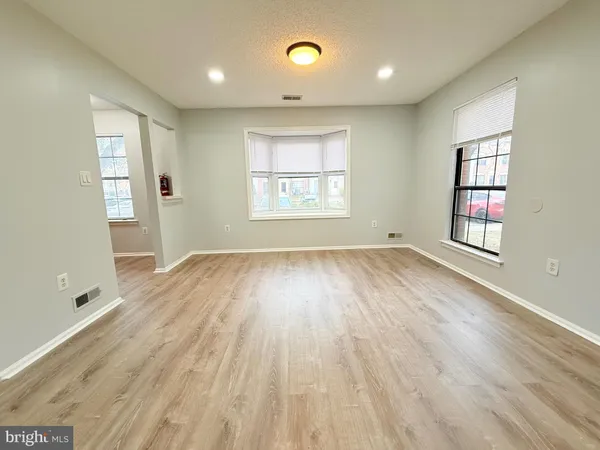 $2,400 | 31 Drewes Court, Lawrenceville, NJ 08648