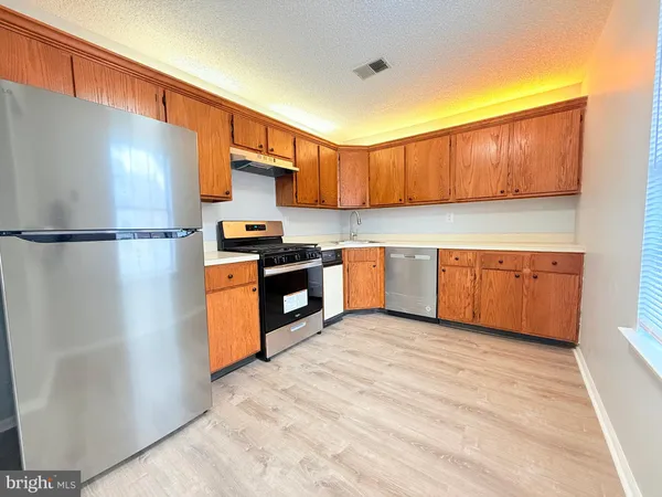 $2,400 | 31 Drewes Court, Lawrenceville, NJ 08648