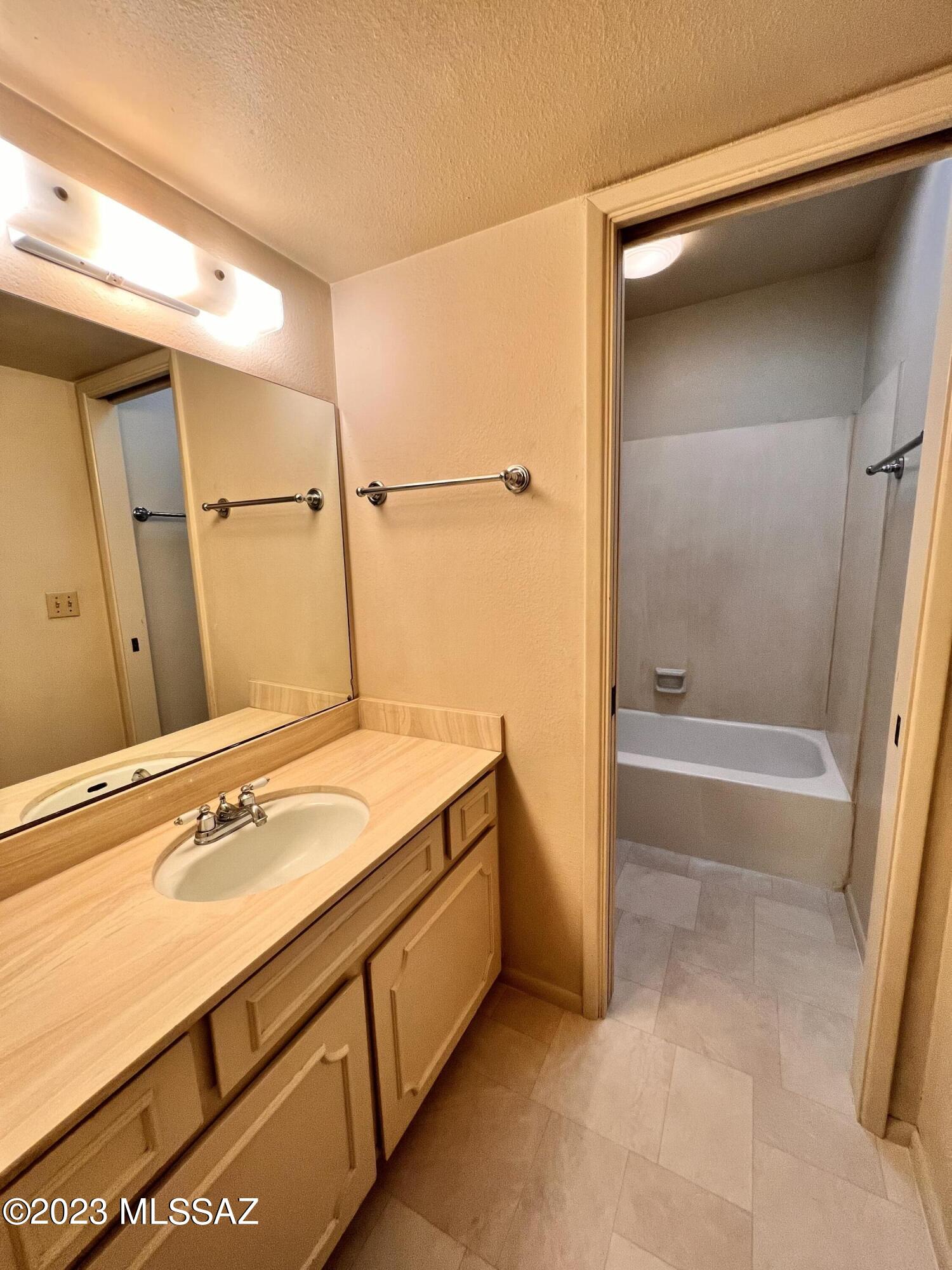 1335 East Fort Lowell Road, Unit B Tucson, AZ 85719 - Photo 10 of 14