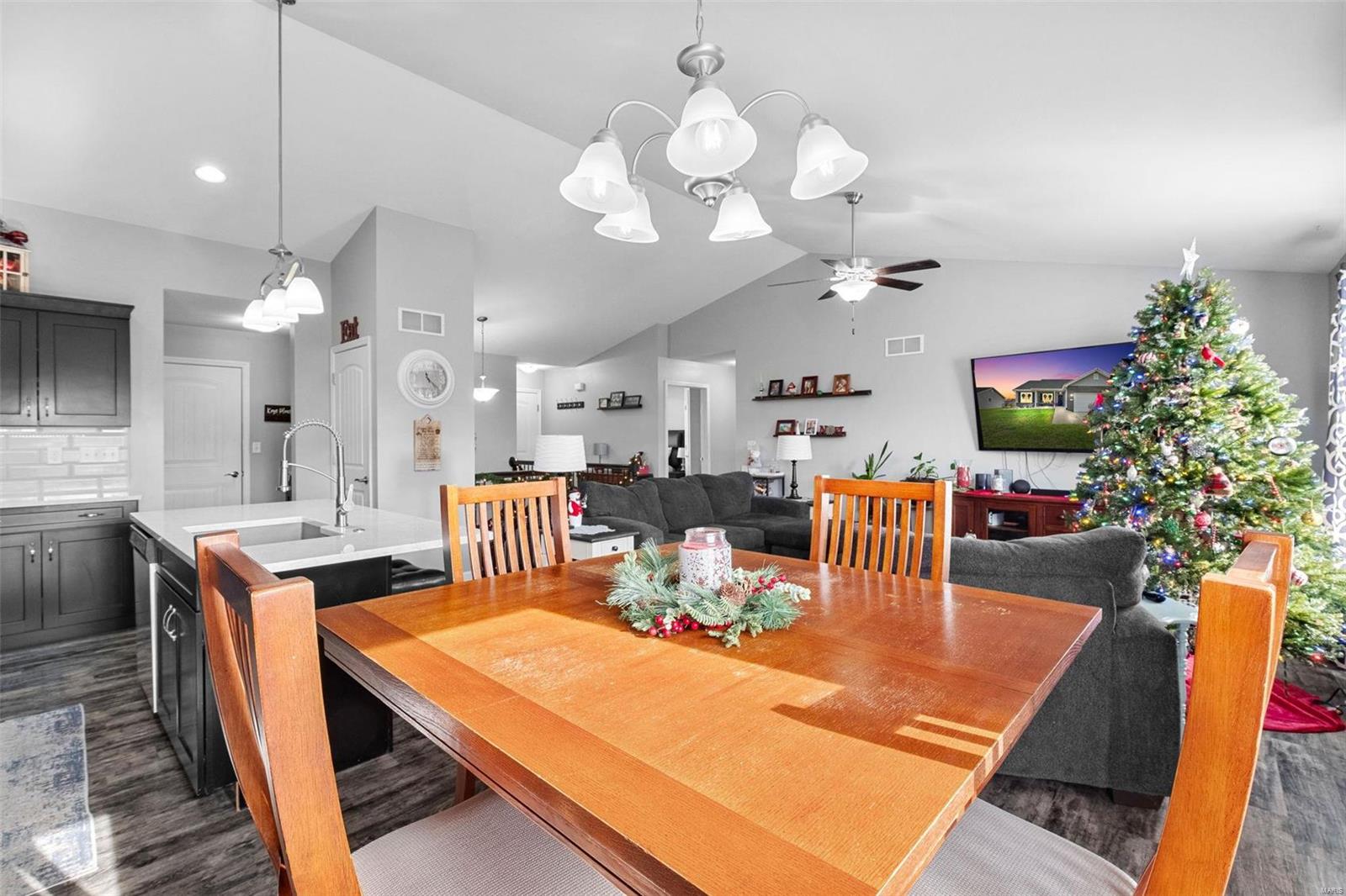 820 Nottingham Avenue Waterloo, IL 62298 - Photo 12 of 49