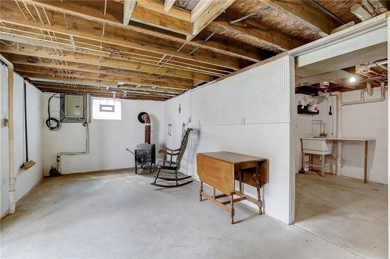 952 Seybertown Road East Brady, PA 16028 - Photo 22 of 46 a view of a room with gym equipment