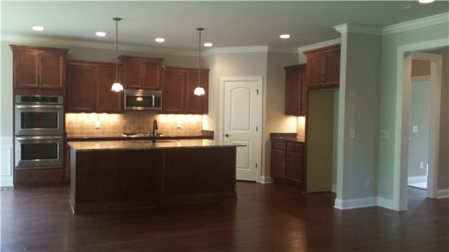 3204 Appian Way, Unit 71 Spring Hill, TN 37174 - Photo 8 of 13 Gallery Image 8