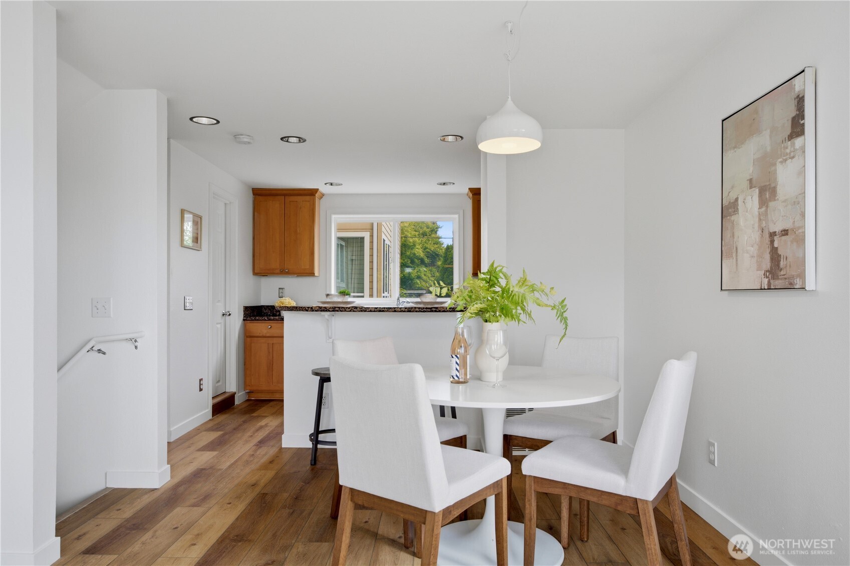 936 North 35th Street, Unit E Seattle, WA 98103 - Photo 8 of 25