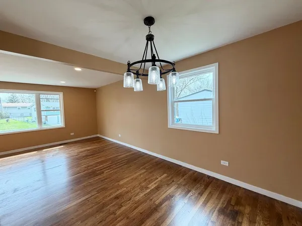 $319,900 | 1817 218th Place, Sauk Village, IL 60411