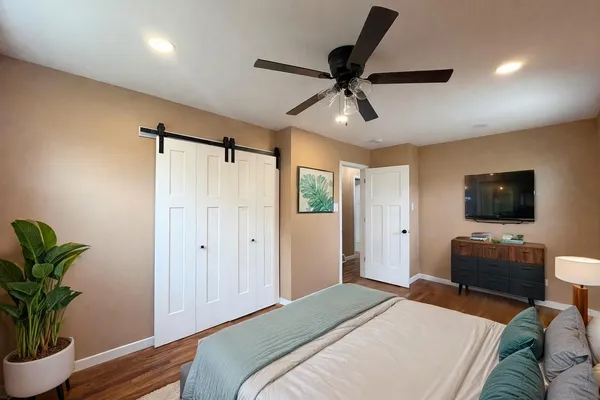 $319,900 | 1817 218th Place, Sauk Village, IL 60411
