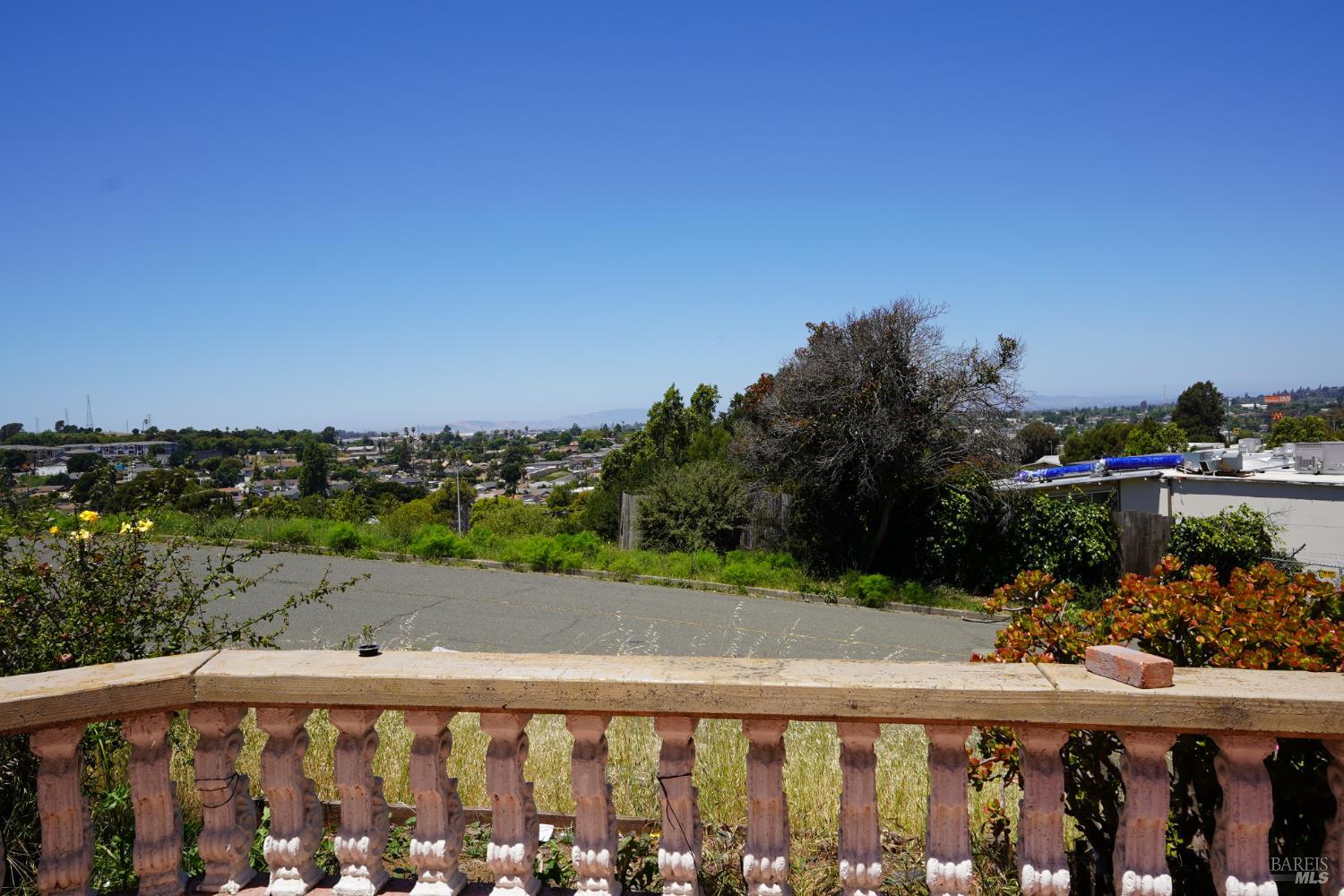 325 Jordan Street Vallejo, CA 94591 - Photo 4 of 41
