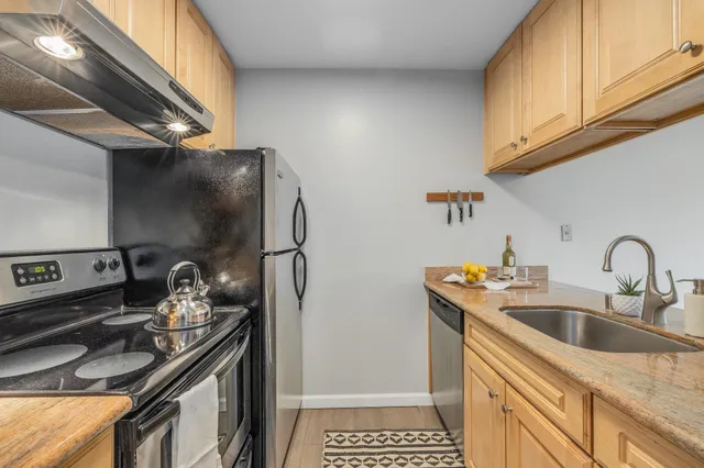 $378,000 | 1332 Shelter Creek Lane, San Bruno, CA 94066