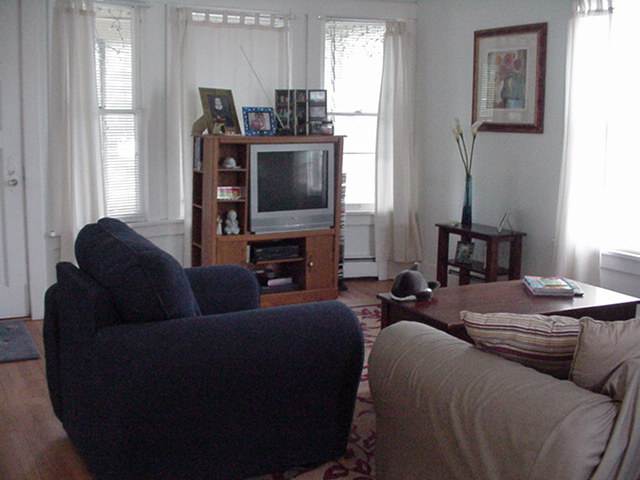 2041 15th Street Moline, IL 61265 - Photo 3 of 5 Gallery Image 3