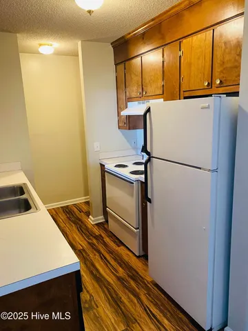 $825 | 1209 East Fire Tower Road, Unit E, Greenville, NC 27858