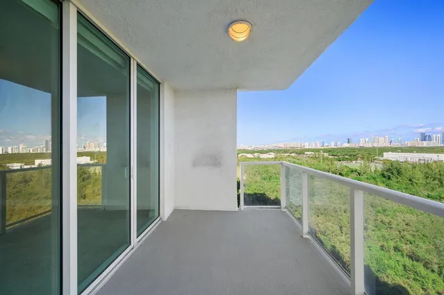 $4,190 | 14951 Royal Oaks Lane, Unit 1506, North Miami, FL 33181
