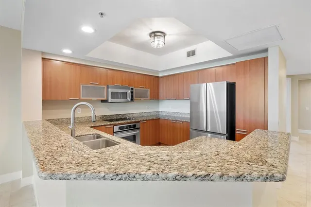 $4,190 | 14951 Royal Oaks Lane, Unit 1506, North Miami, FL 33181