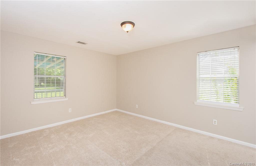 8400 Golf Ridge Drive Charlotte, NC 28277 - Photo 12 of 23