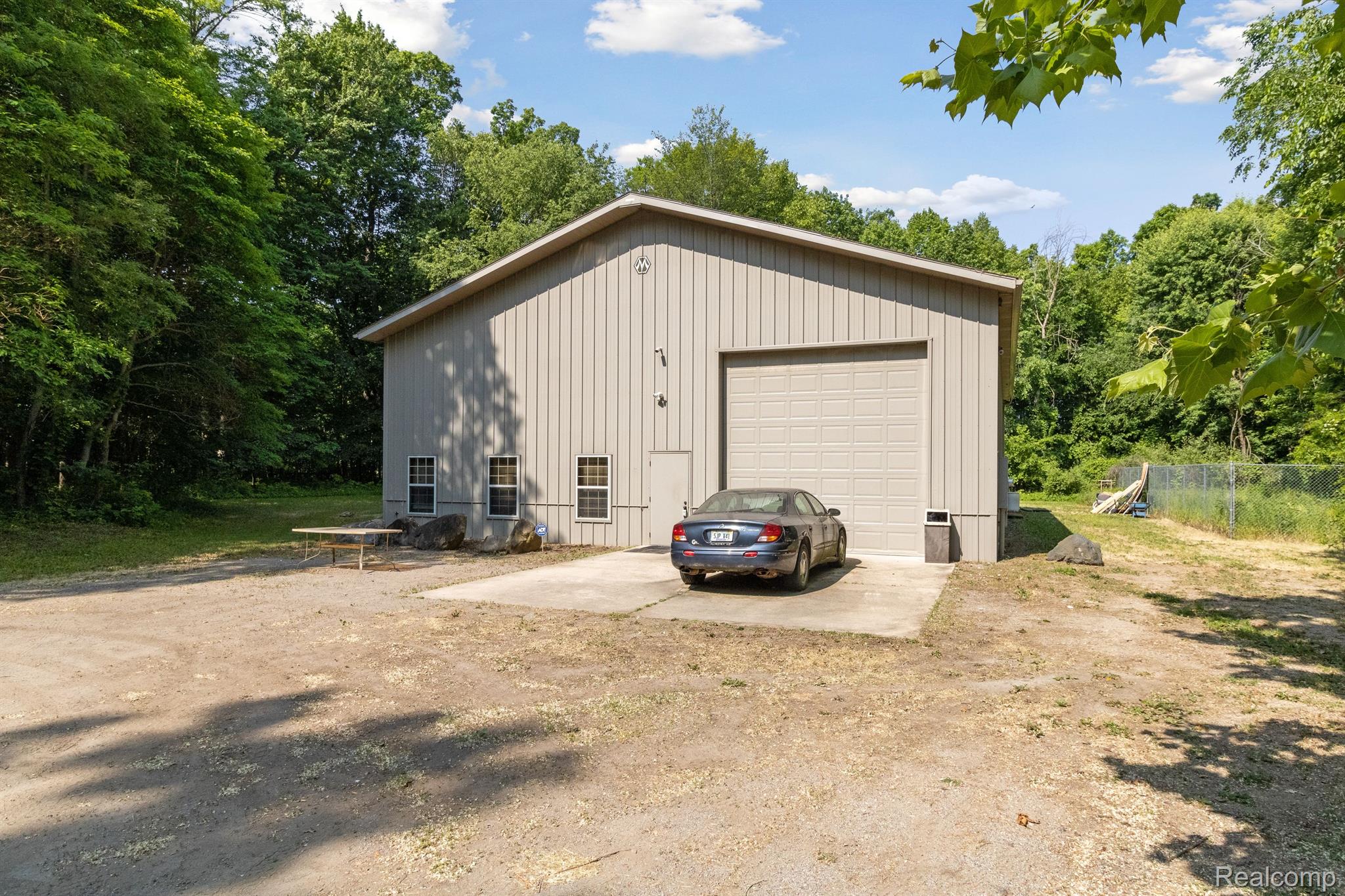 9255 Argentine Road Linden, MI 48451 - Photo 3 of 32 Gallery Image 3