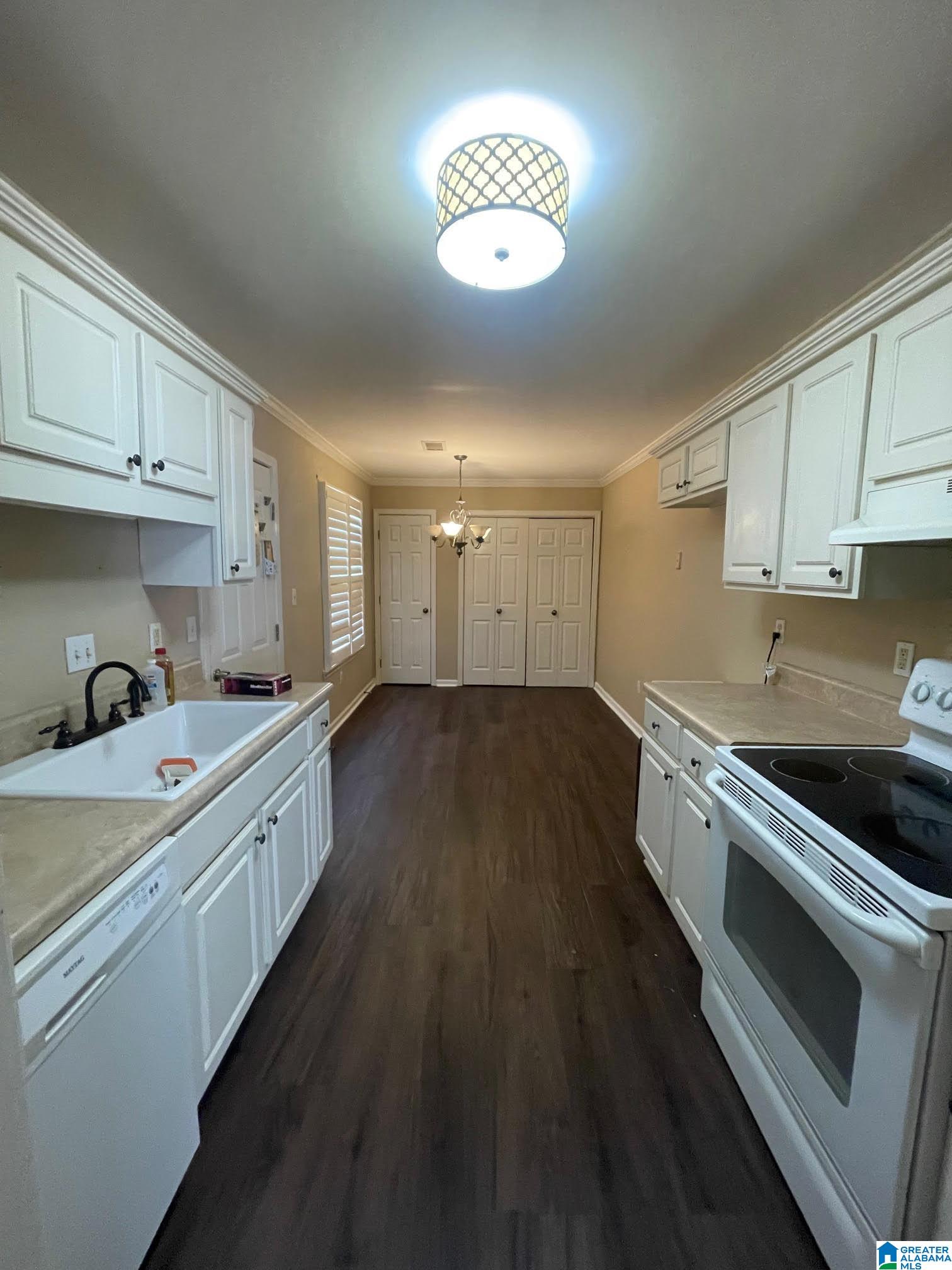 401 Meriweather Lane Calera, AL 35040 - Photo 5 of 18