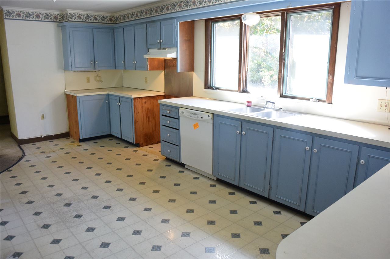 37 Ridgeview Road Weare, NH 03281 - Photo 5 of 14 Gallery Image 5