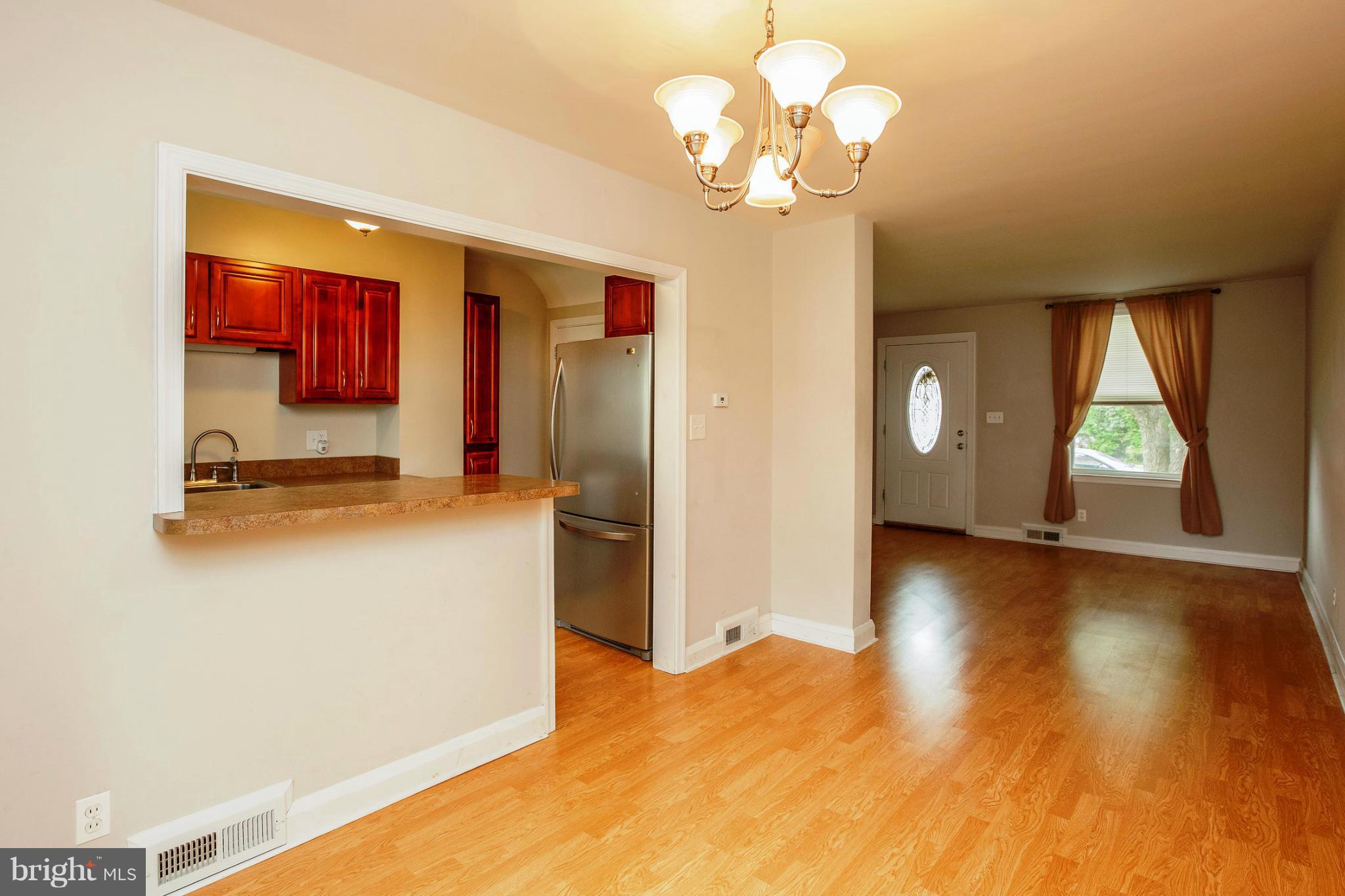 8511 Water Oak Road Baltimore, MD 21234 - Photo 3 of 20 Interior (General)