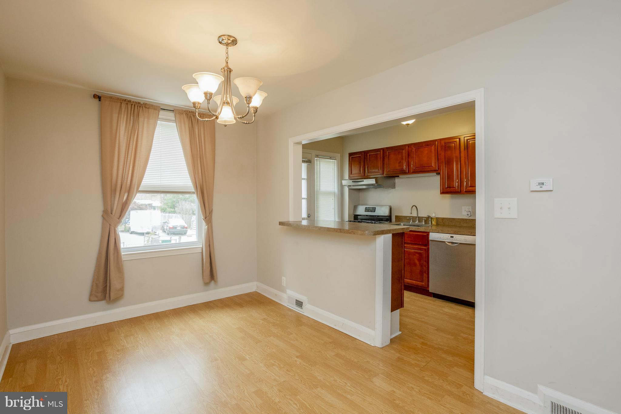 8511 Water Oak Road Baltimore, MD 21234 - Photo 4 of 20 Dining Room