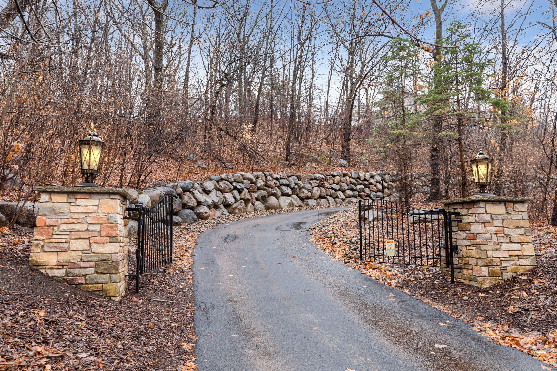 6725 Iroquois Circle Edina, MN 55439 - Photo 46 of 59