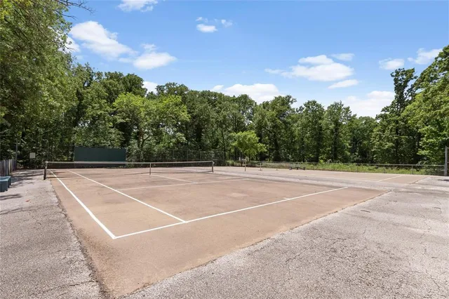 a view of a tennis court