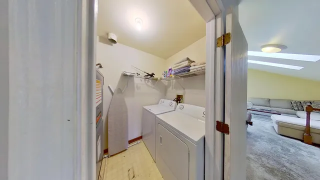 $250,000 | 2S705 Timber Drive, Warrenville, IL 60555