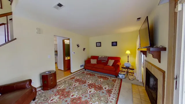 $250,000 | 2S705 Timber Drive, Warrenville, IL 60555