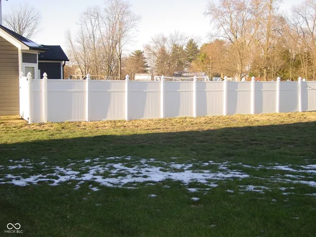 $429,500 | 4556 West Lakeway Drive, New Palestine, IN 46163