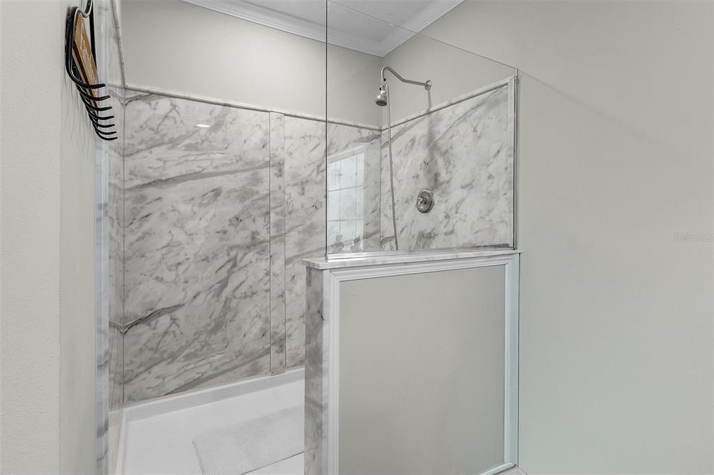 601 Purvis Road Seville, FL 32190 - Photo 25 of 29 a bathroom with a shower