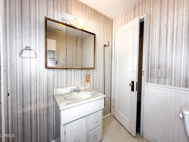 a view of a livingroom with a chandelier