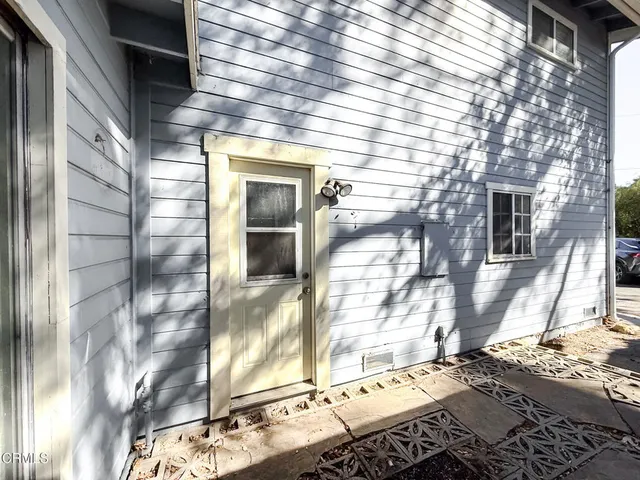 $1,199,900 | 561 Tico Road, Ojai, CA 93023