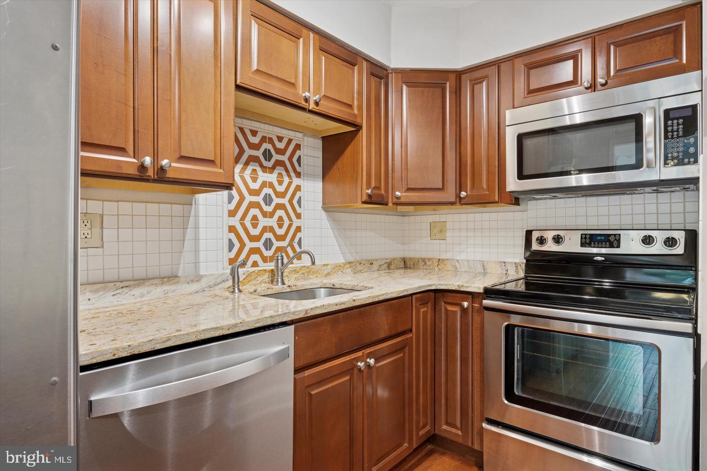 413 Eagle Road, Unit 7 Wayne, PA 19087 - Photo 4 of 23