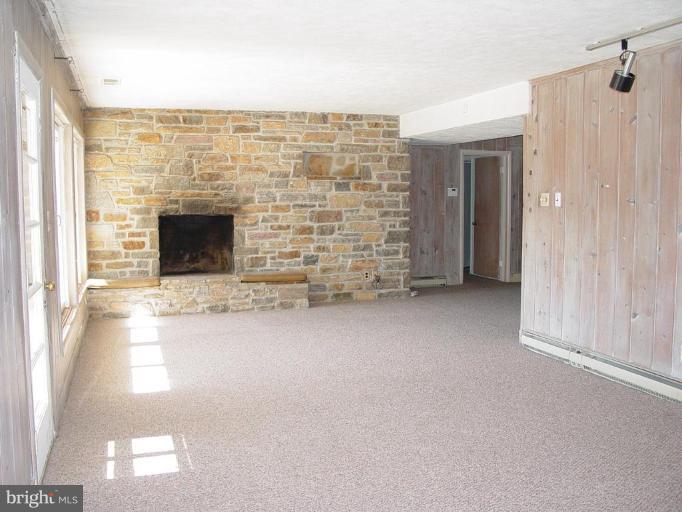 13414 Cambria Farms Road Phoenix, MD 21131 - Photo 17 of 25 Family Room #2