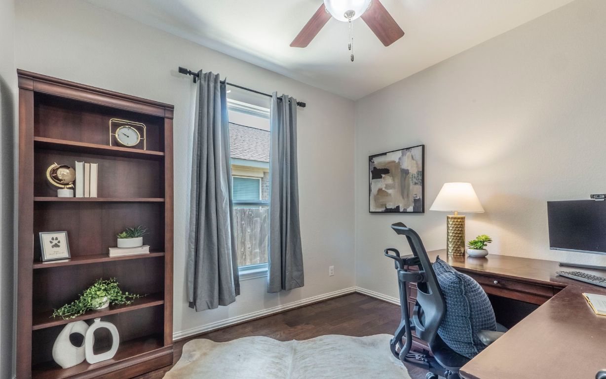 105 Penna Lane Georgetown, TX 78628 - Photo 25 of 39 a view of a workspace with furniture