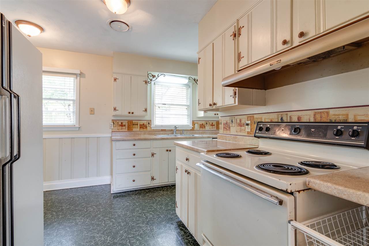 1565 Hayne Road Memphis, TN 38119 - Photo 8 of 25