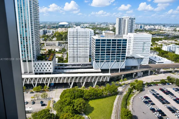 $759,999 | 11 Northeast 6th Street, Unit 1109, Miami, FL 33132