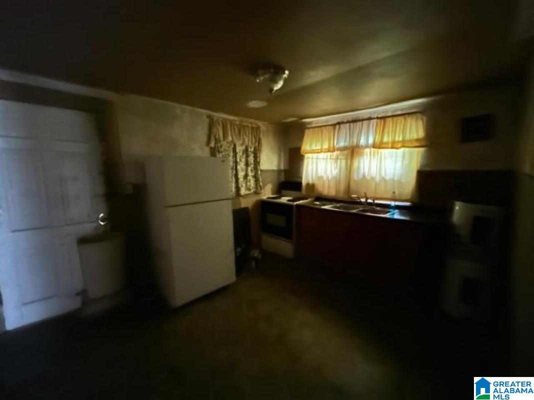 2005 Long 14th Street Bessemer, AL 35020 - Photo 12 of 18