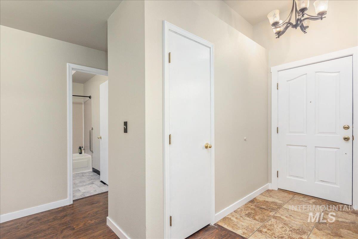 1966 North Pilgrim Avenue Boise, ID 83704 - Photo 13 of 25