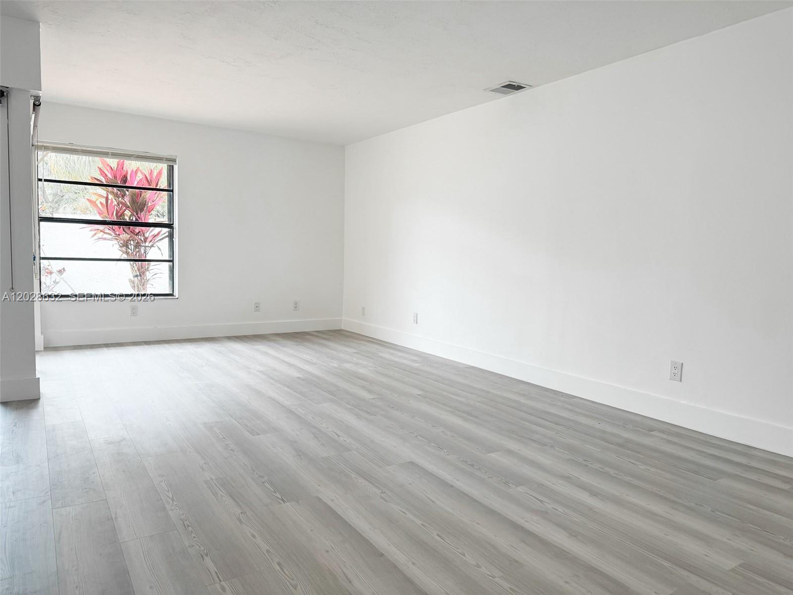13544 Southwest 110th Terrace Miami, FL 33186 - Photo 20 of 29
