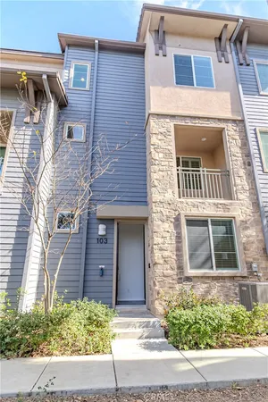 $3,400 | 646 Savi Drive, Unit 103, Corona, CA 92878