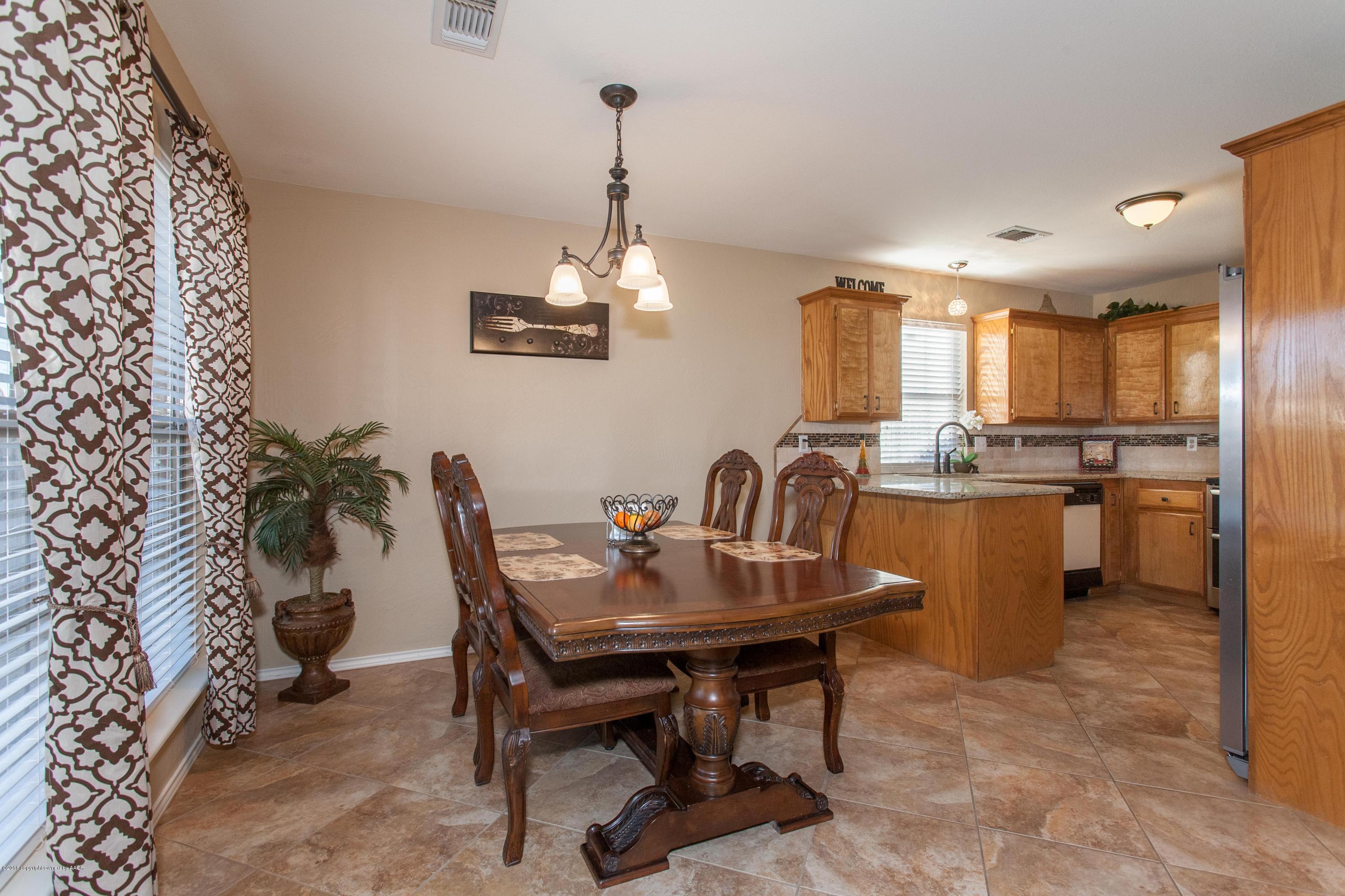 1012 Shasta Drive Amarillo, TX 79110 - Photo 7 of 23 07_Dining