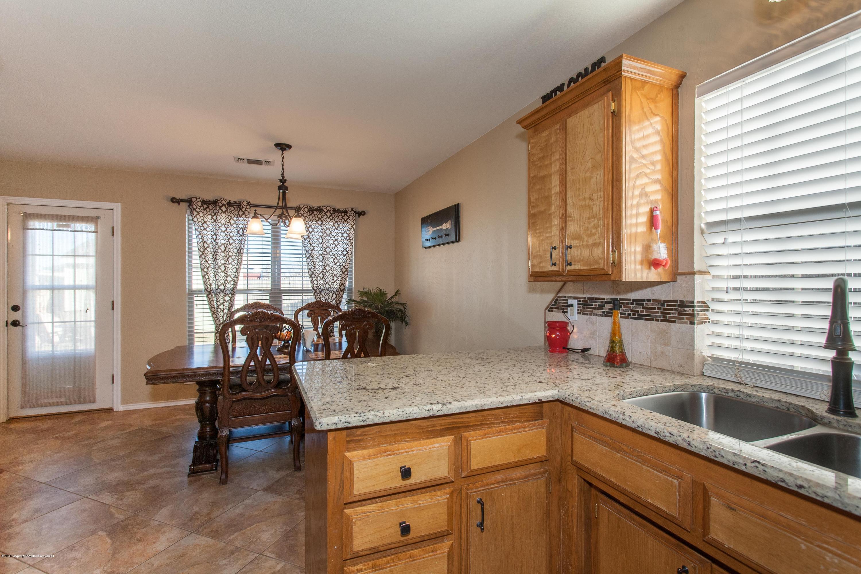 1012 Shasta Drive Amarillo, TX 79110 - Photo 9 of 23 09_Kitchen