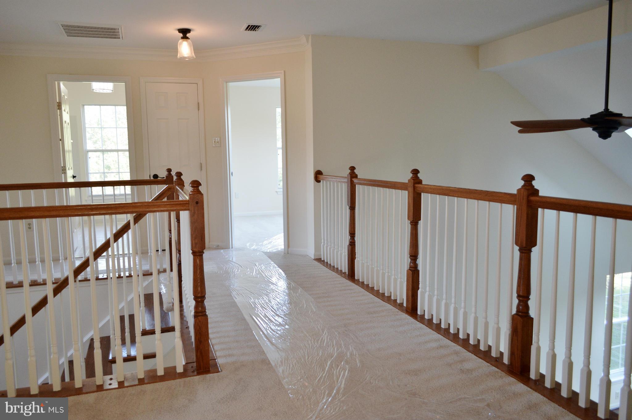 6404 Stream Valley Way Gaithersburg, MD 20882 - Photo 16 of 30 Upstairs Landing